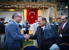 السفارة التركية بالقاهرة تنظم حفل إفطار للعائلات الفلسطينية من غزة