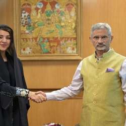  معالي ريم بنت إبراهيم الهاشمي و معالي الدكتور سوبرامانيام جايشانكار