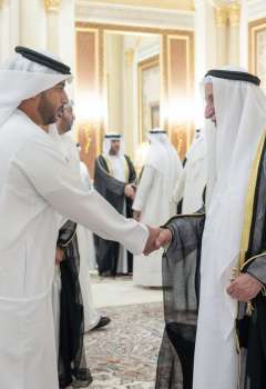 حاكم الشارقة يستقبل المهنئين