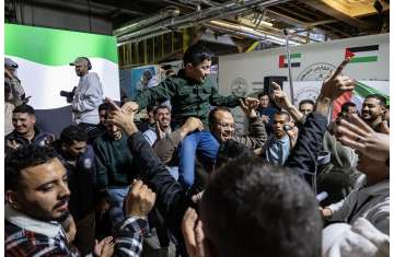 المستشفى الإماراتي العائم