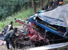 سقوط حافلة ركاب في نهر ببنغلاديش