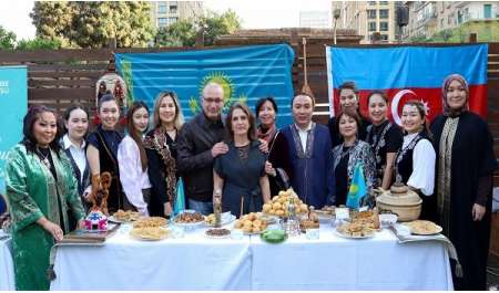 شاهد| السفارة التركية بالقاهرة تحتفل بـ