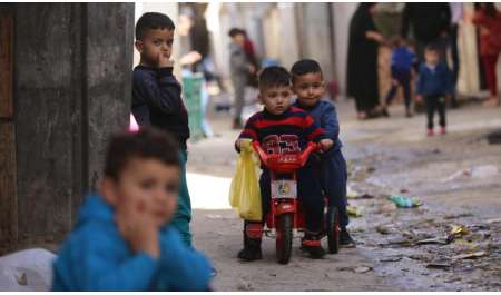 يوم الطفل الفلسطيني.. براءة تُولد من تحت الركام