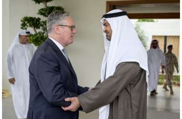 رئيس الدولة ورئيس وزراء بريطانيا