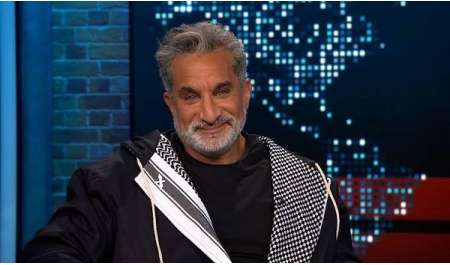 إسرائيل تضع الإعلامي المصري باسم يوسف على 