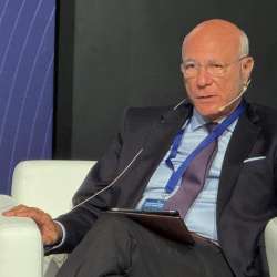 السفير رمزي عز الدين