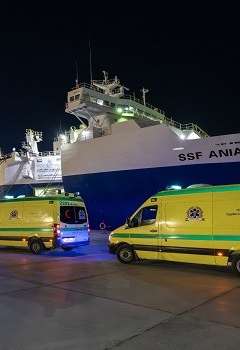 المستشفى الإماراتي العائم