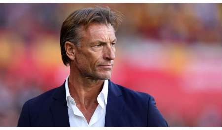 عمل كعامل نظافة وخسارة كبيرة من مصر كتبت نهايته.. من هو مدرب السعودية المُقال هيرفي رونار؟