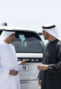 جولة رئيس الدولة في ميناء الفجيرة