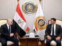 وزير الصناعة والسفير البيلاروسي