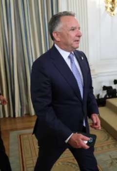 مبعوثا ترامب