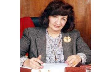 سناء البيسي