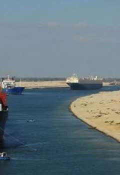 قناة السويس