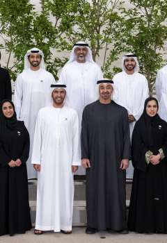 رئيس الدولة والفائزين بجائزة نافس