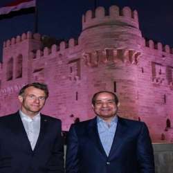 الرئيس المصري عبد الفتاح السيسي و الرئيس الفرنسي إيمانويل ماكرون