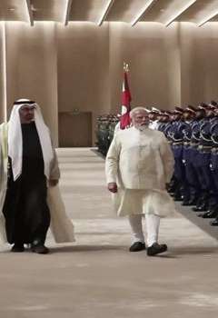 رئيس الإمارات يستقبل رئيس وزراء الهند
