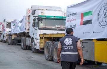 قوافل مساعدات إنسانية إماراتية