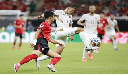 الانضباط التكتيكي يحسم مواجهتي الافتتاح في كأس العالم