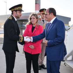 الرئيس المصري يصل إلى فرنسا