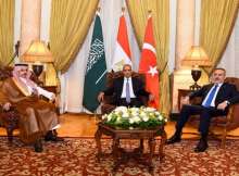 لقاء الوزراء الثلاث