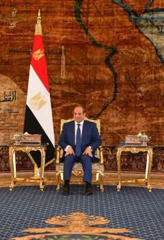 السيسي يستقبل نبيل فهمي