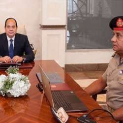 السيسي ووزير الدفاع - أرشيفية