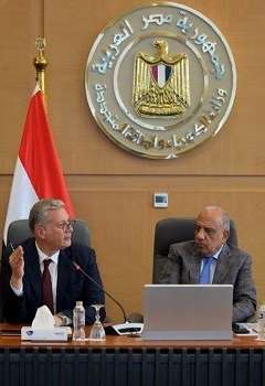 وزيرا الكهرباء والبترول