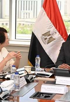 وزير الصناعة المصري ورئيسة الشركة الصينية