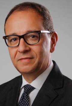السفير عصام عاشور