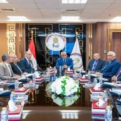اجتماع وزير الإنتاج الحربي