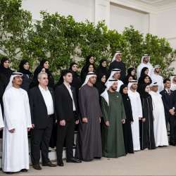 محمد بن زايد والطلبة