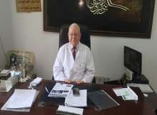الأستاذ الدكتور أحمد شاهين