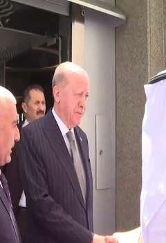 أردوغان يصل إلى جدة