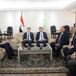 لقاء وزير الزراعة المصري والوفد التركي