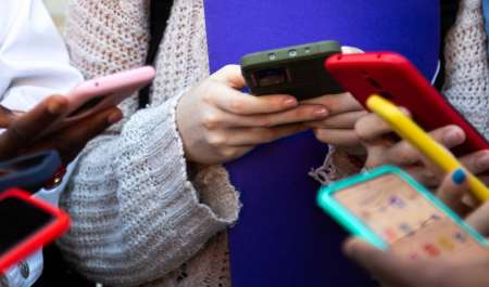 إغلاق 756 ألف حساب لأطفال على إنستجرام وفيسبوك في أستراليا