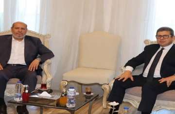 رئيس المخابرات المصرية وخليل الحية