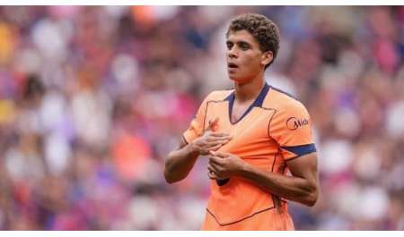 المصري حمزة عبد الكريم يلفت أنظار بإإسبانيا بعد تصدر هدافي برشلونة بالوديات