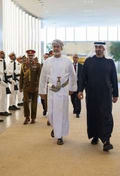 رئيس الإمارات وسلطان عمان