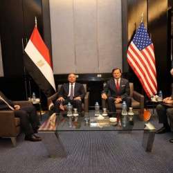 المسؤول الأمريكي ووزير النقل المصري