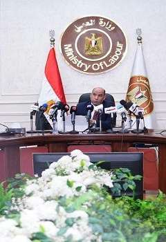 وزير العمل المصري