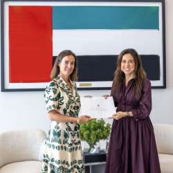 لانا نسيبة والسفيرة الفرنسية