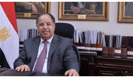 وزير مصري سابق: سبب عدم شعور المواطن بالتحسن الاقتصادي 