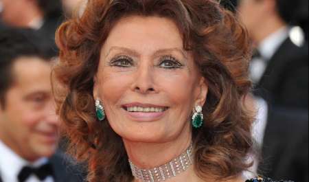 في عيد ميلادها الـ92.. محطات في حياة أيقونة السينما العالمية 
