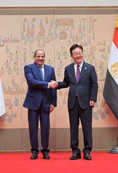 الرئيسان الكوري والمصري