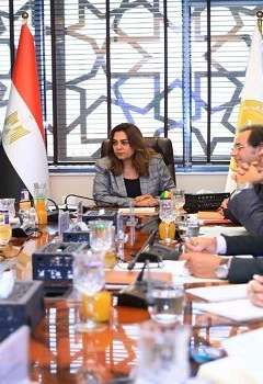 لقاء وزيرة البيئة مع الوفد الإماراتي