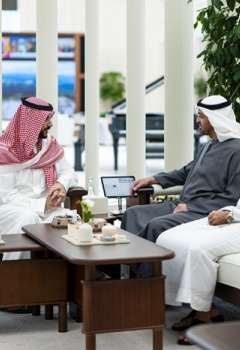 رئيس الإمارات يلتقي وزير الدفاع السعودي