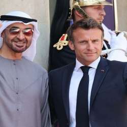 الرئيس إيمانويل ماكرون والشيخ محمد بن زايد - أرشيفية