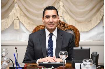 وزير الرياضة جوهر نبيل