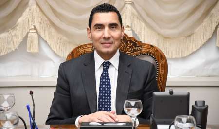 جدل في مصر بسبب صفع مدرب للاعبة.. و