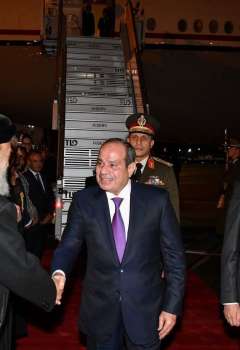 وصول السيسي إلى المجر